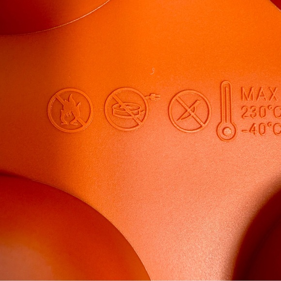 Lot of 2 red round silicone molds Chocolate Bombs/Baking Candy Molds. - Picture 7 of 8